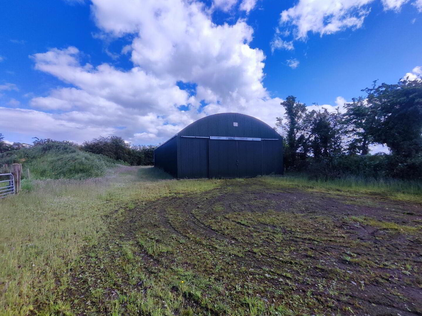 Land, And Shed At Newbridge Road 1 of 13