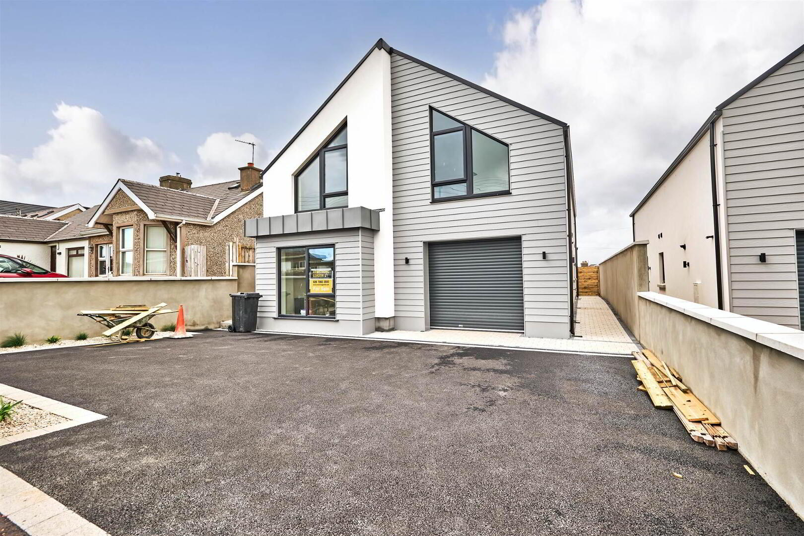 19 Queenora Avenue 1 of 32
