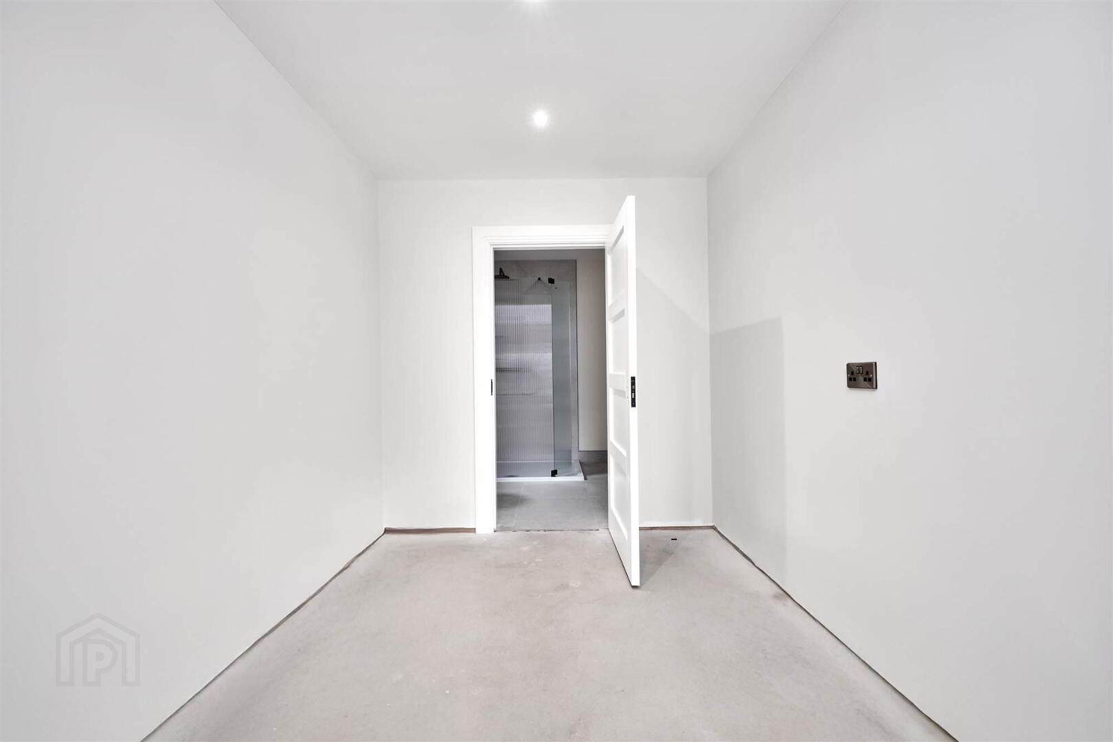 19 Queenora Avenue 5 of 32