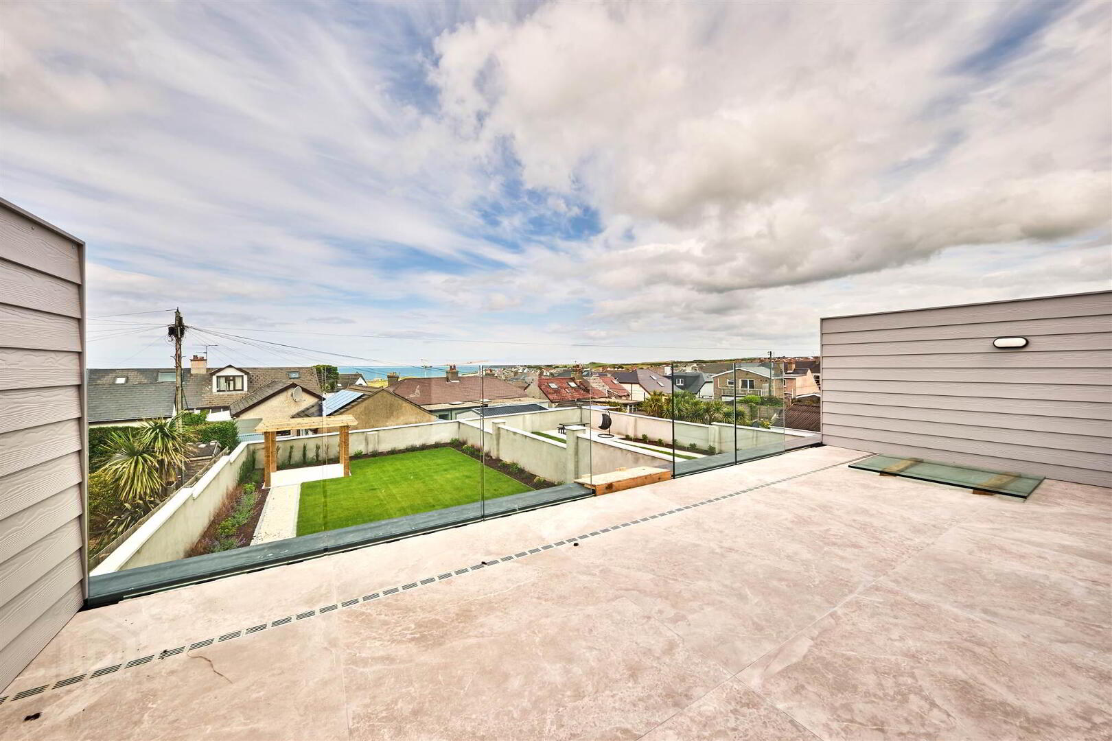 19 Queenora Avenue 22 of 32