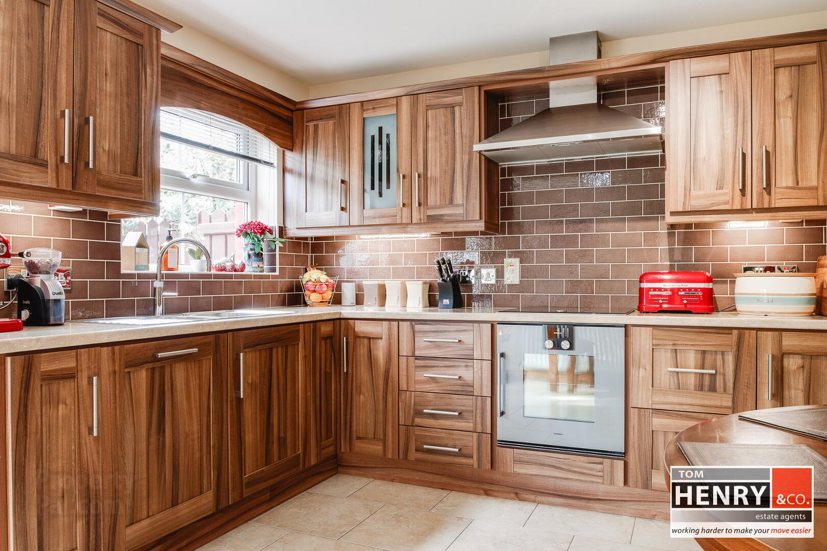 4 Loughview Heights 11 of 38