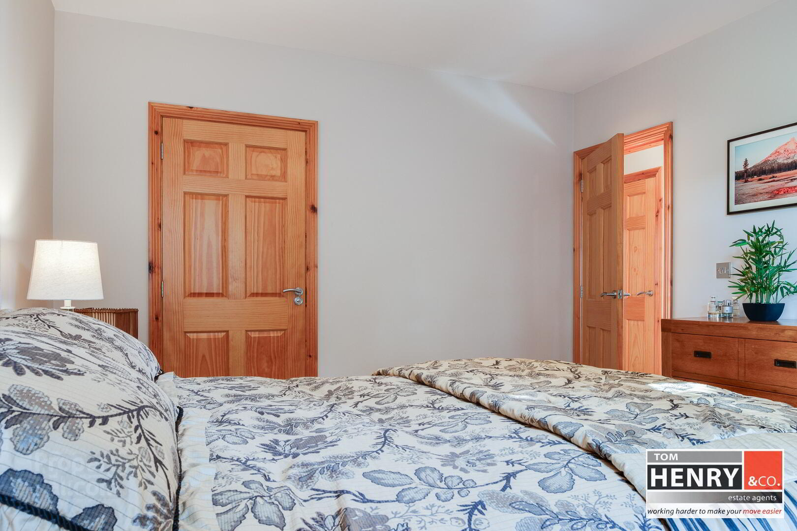 4 Loughview Heights 19 of 38