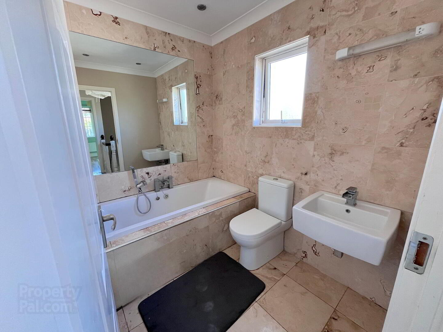 101 Limekiln Wood 17 of 23