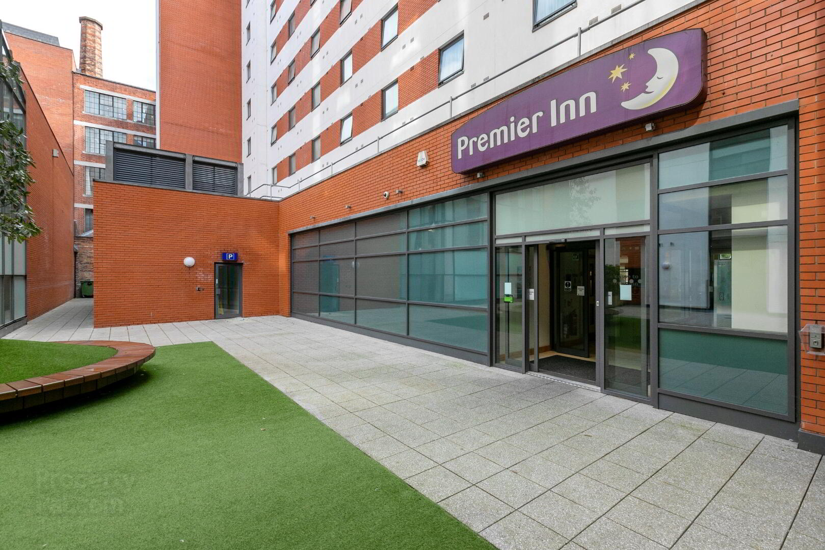 Premier Inn, 23 Alfred Street