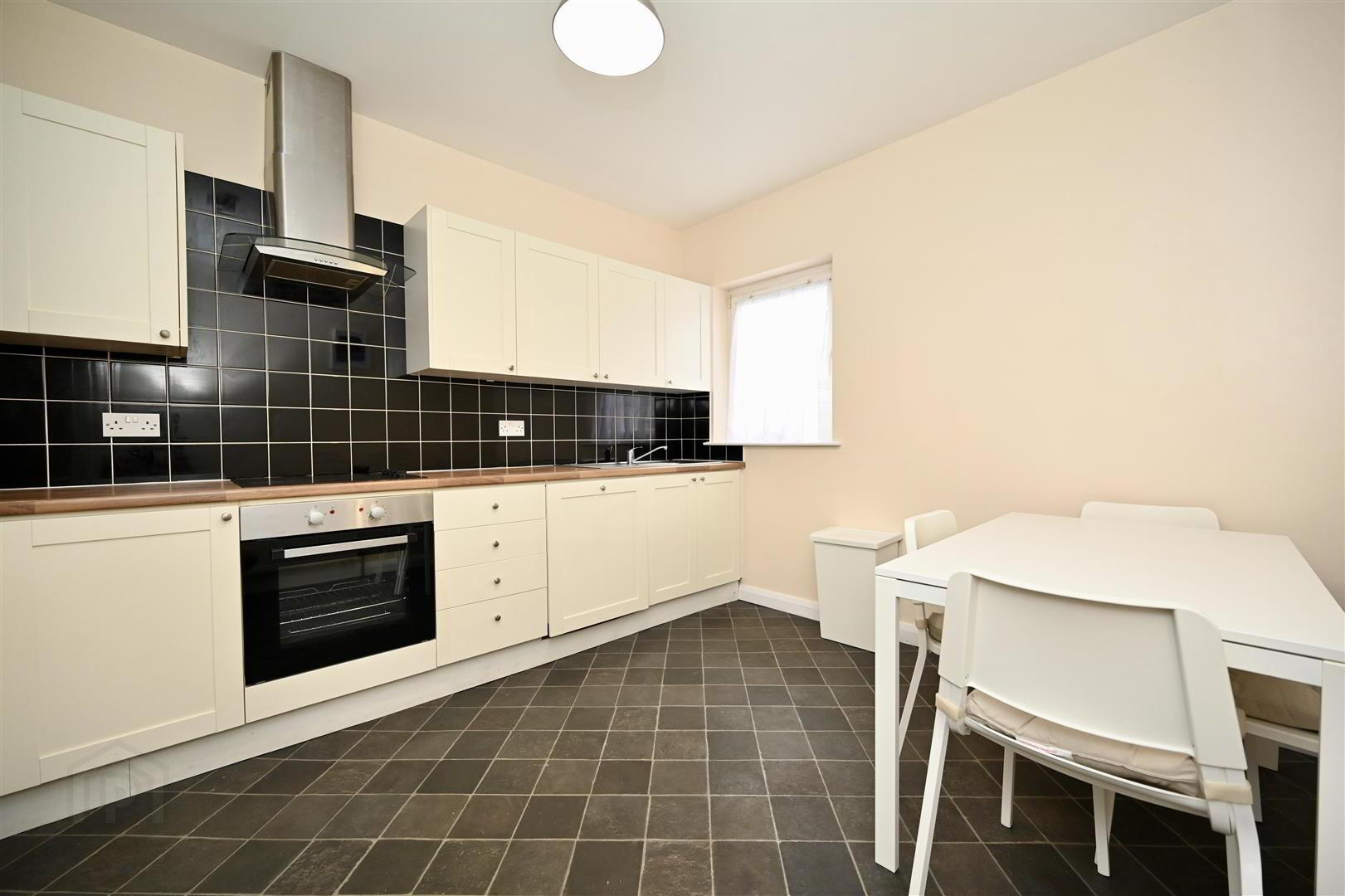 24a Glantane Drive 3 of 10