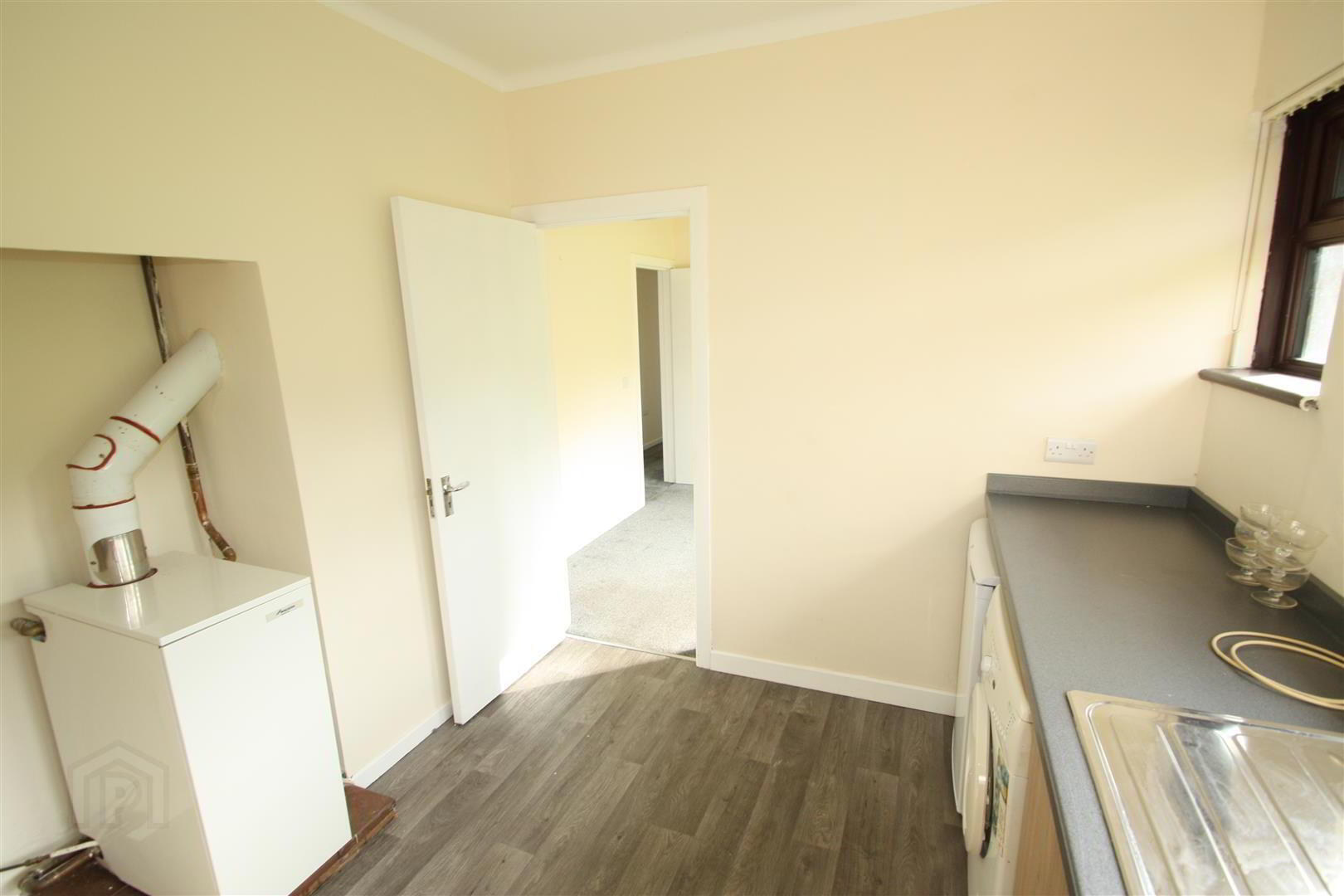 28 Comber Road 8 of 25