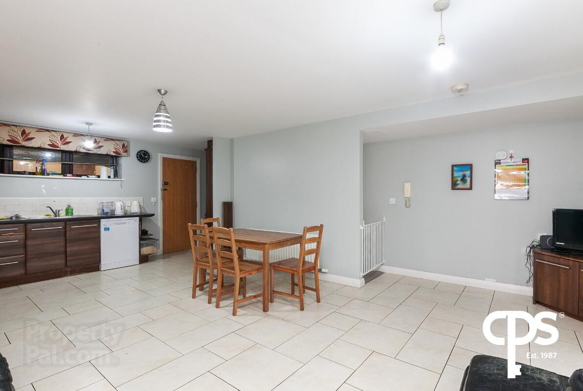 Apartment 16 Winter Gardens 8 of 14