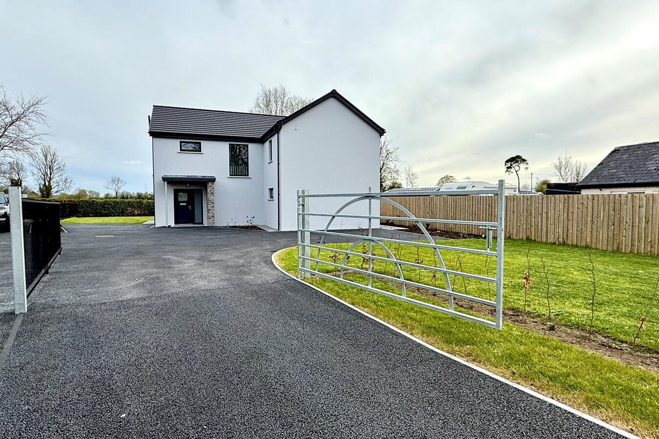 29 Bleary Road 1 of 32