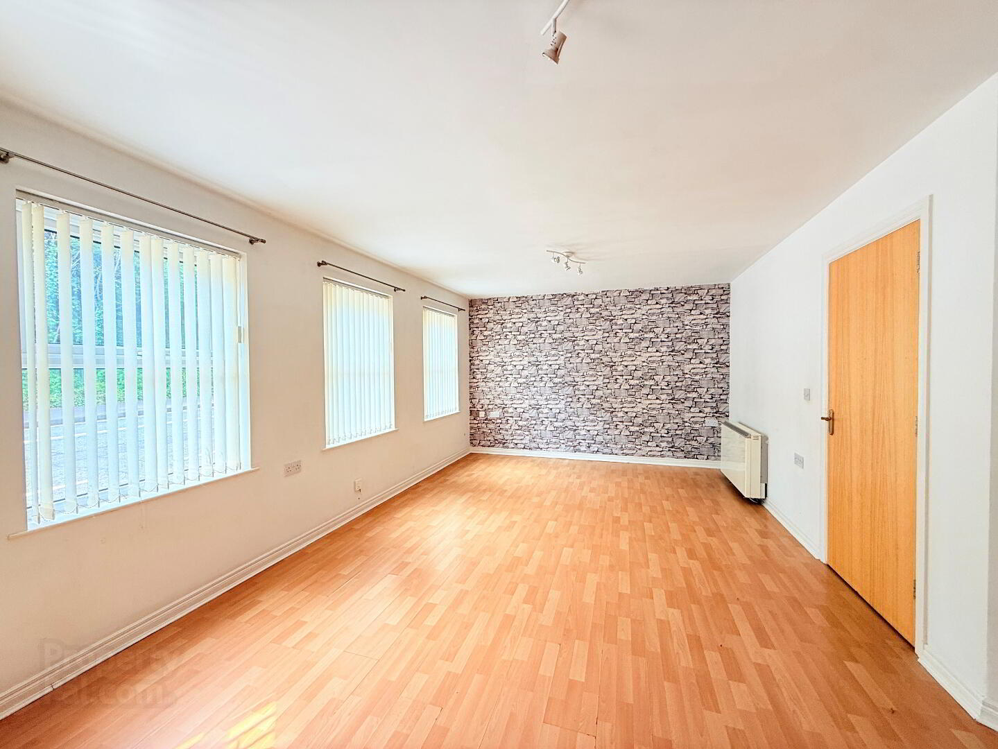 6 Waveney Court 6 of 14