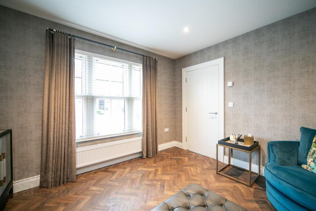 4 Ballantine Square 4 of 33