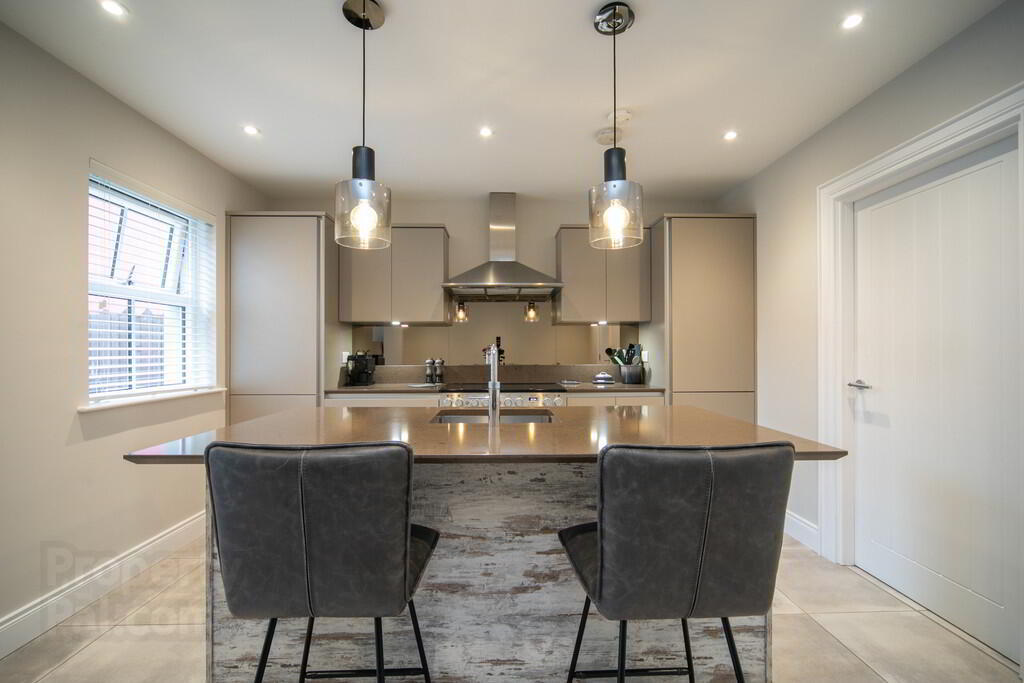 4 Ballantine Square 7 of 33
