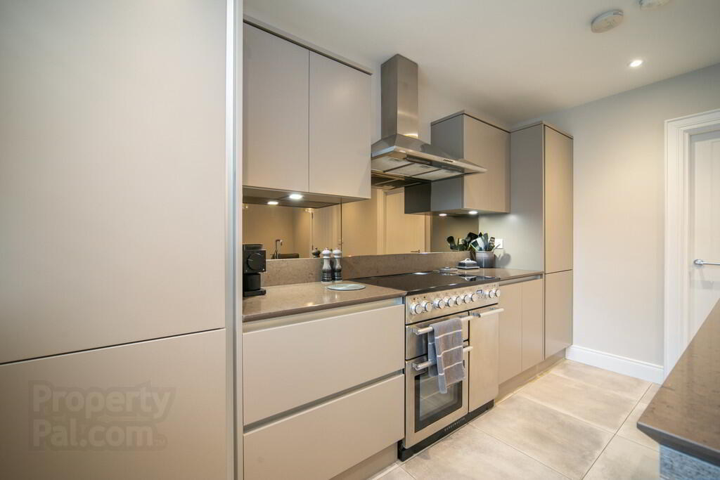 4 Ballantine Square 8 of 33
