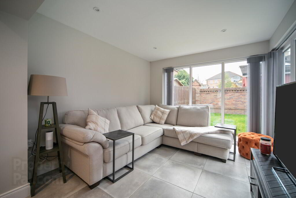 4 Ballantine Square 12 of 33