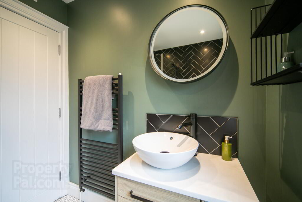 4 Ballantine Square 23 of 33