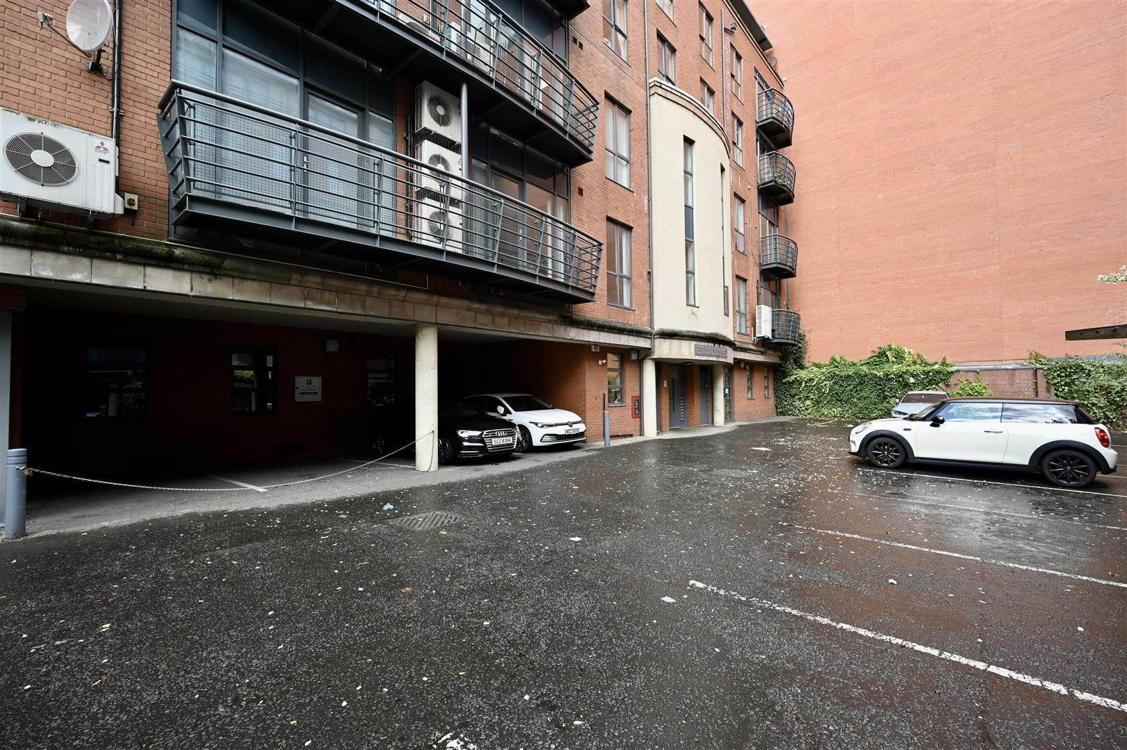 1st Floor Rochester Building, 28 Adelaide Street 17 of 19