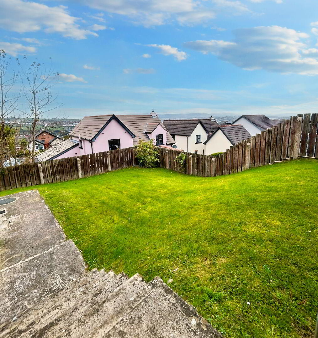 47 Woodside Heights 10 of 12