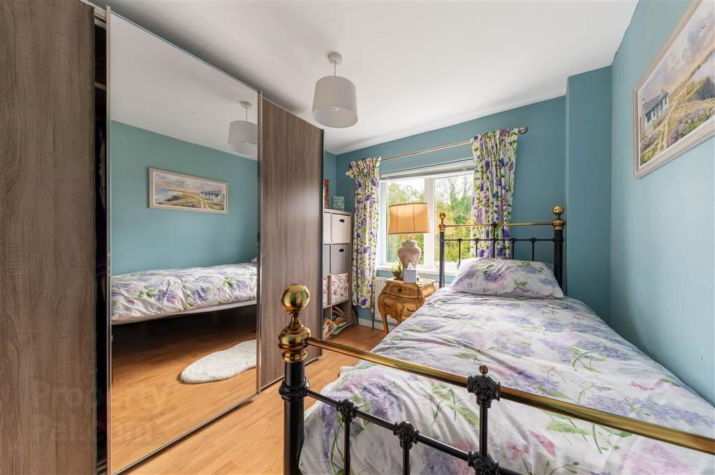 7e Glenarm Square 11 of 16