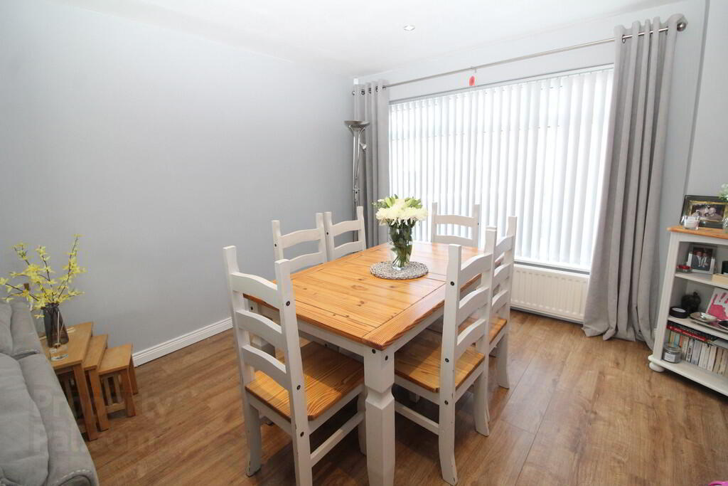 22 Ferndale Road 5 of 14