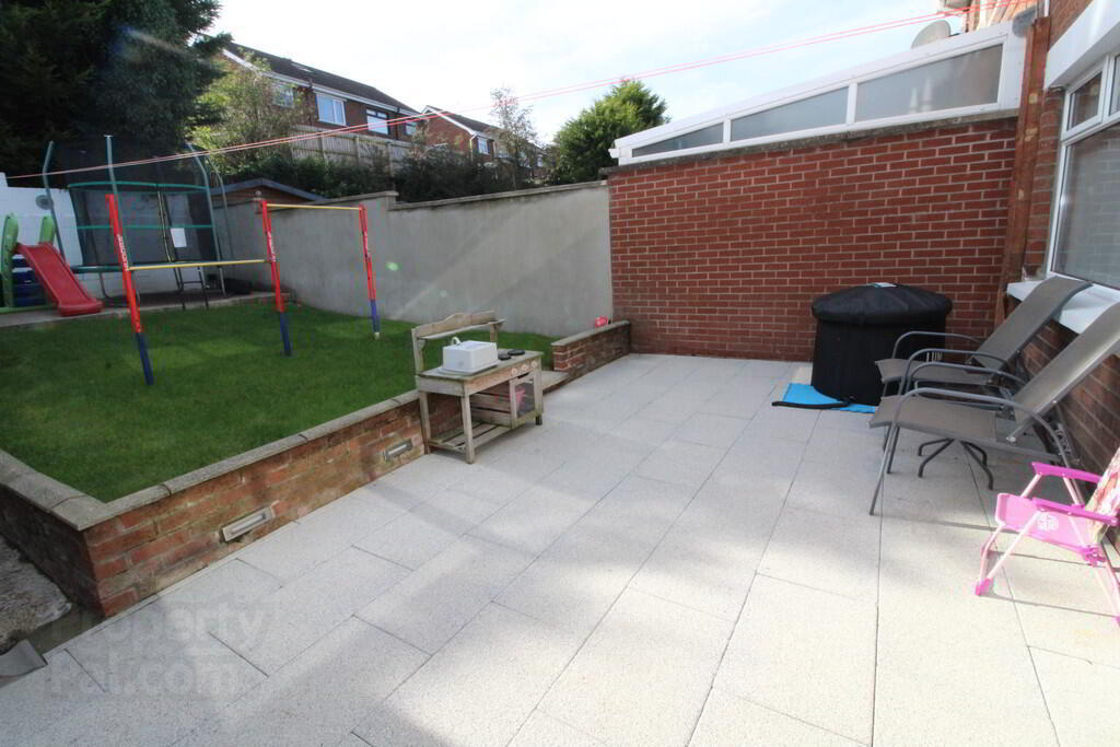 22 Ferndale Road 13 of 14