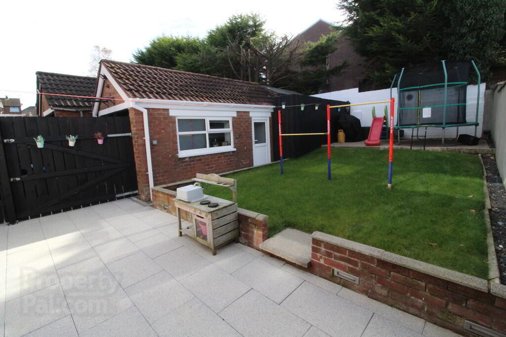 22 Ferndale Road 12 of 14