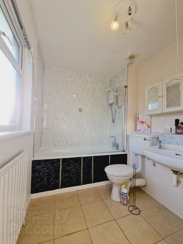 31 Summerfield Court 9 of 14