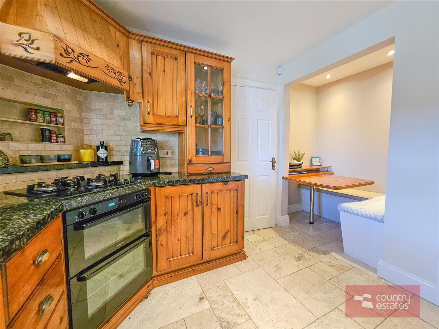 15 Broadlands Drive 14 of 42
