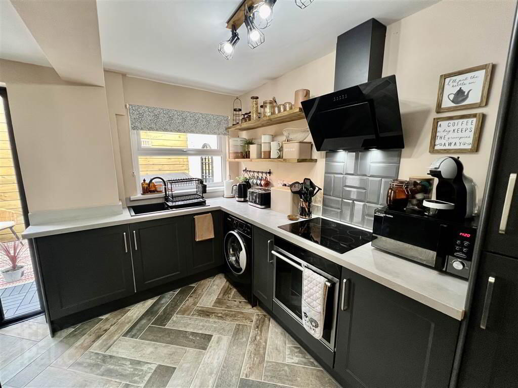 66 Donard Street 11 of 24