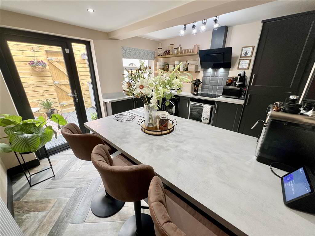 66 Donard Street 13 of 24