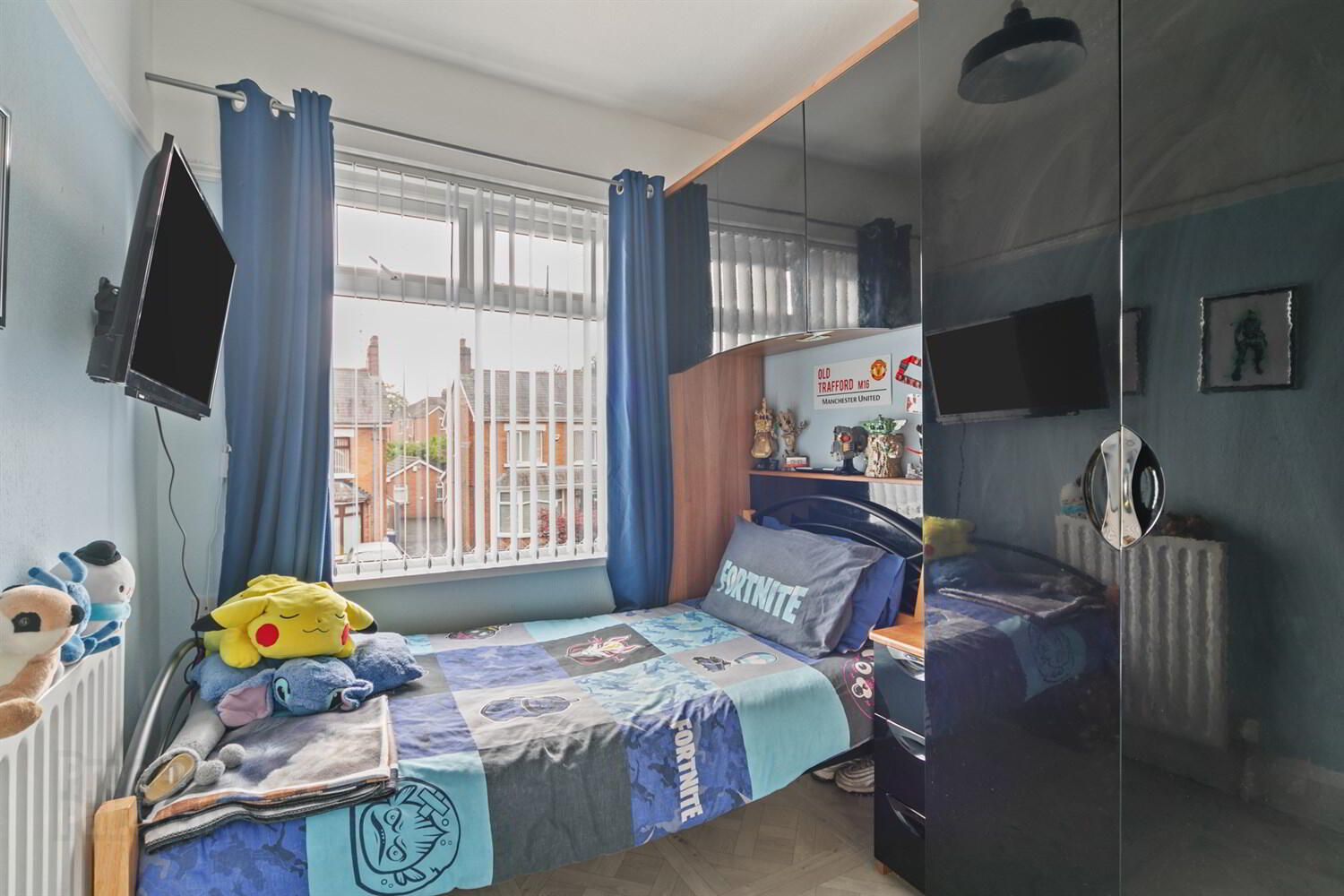 5 Upton Avenue 16 of 18