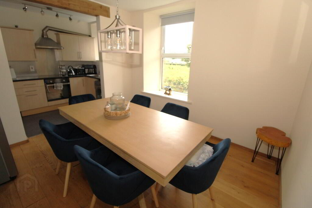 5 Old Mill Crescent 6 of 17