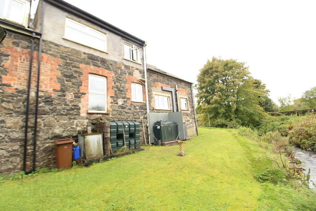 5 Old Mill Crescent 13 of 17