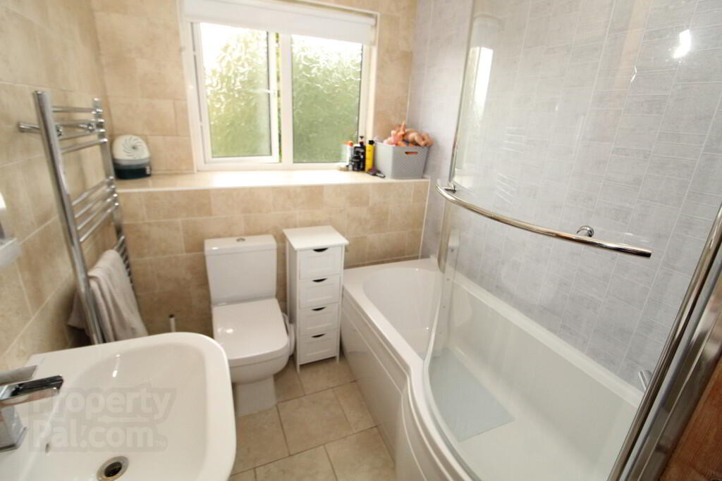 5 Old Mill Crescent 12 of 17