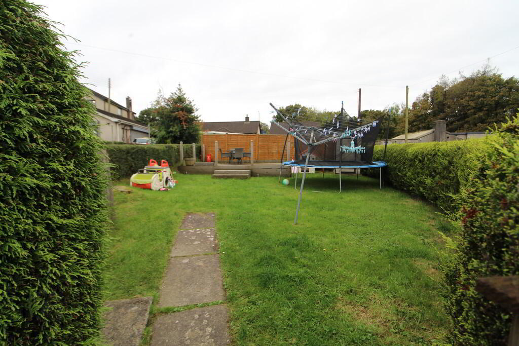 5 Old Mill Crescent 15 of 17