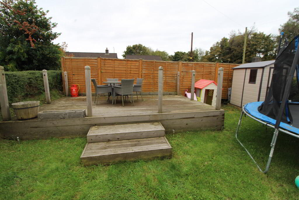 5 Old Mill Crescent 16 of 17