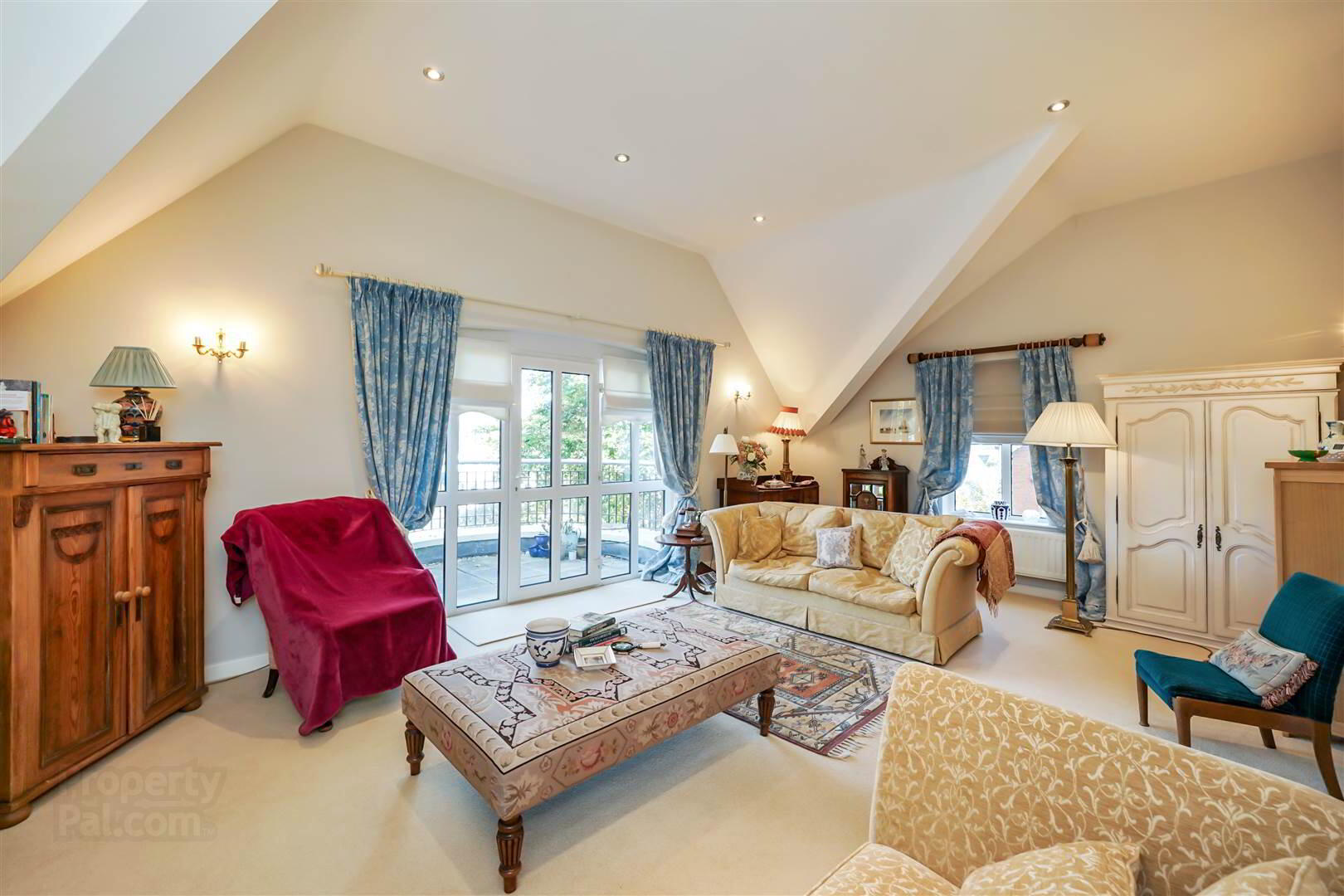 7 Penthouse, Bayside Apartments, 24 Ballyholme Road 4 of 15