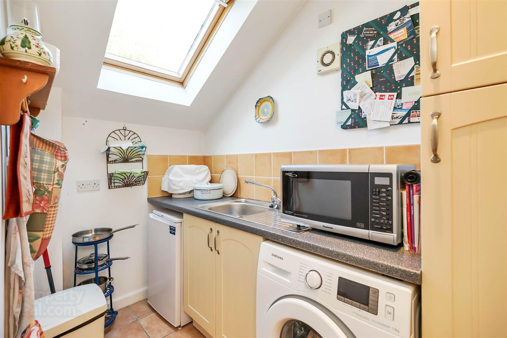 7 Penthouse, Bayside Apartments, 24 Ballyholme Road 9 of 15