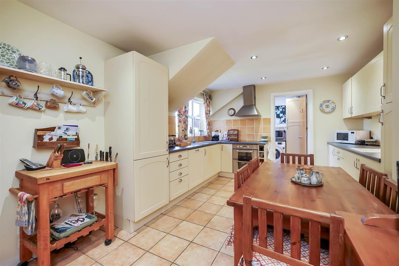 7 Penthouse, Bayside Apartments, 24 Ballyholme Road 7 of 15