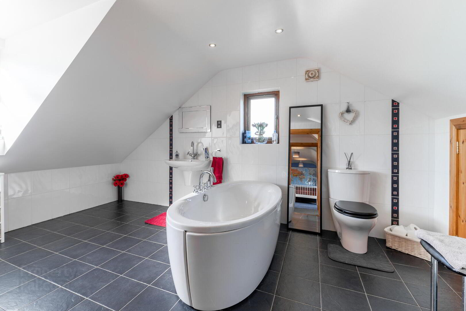 The Braidlands, 15a Moat Road 42 of 61