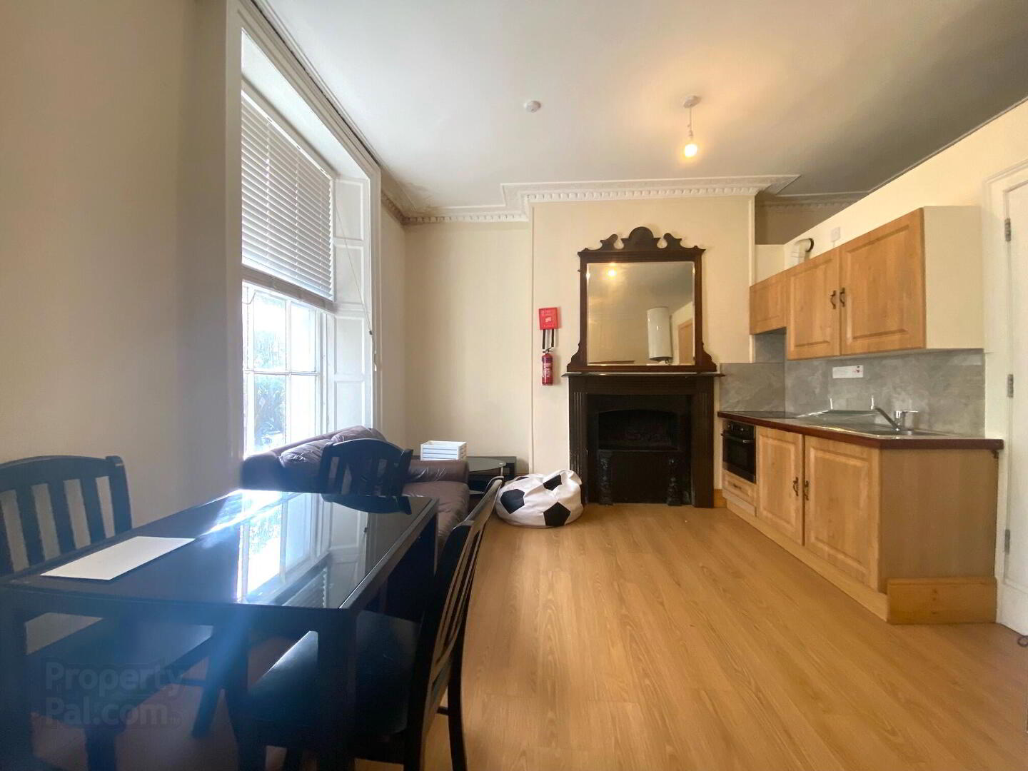 Flat 4, 92 Lower Drumcondra Road