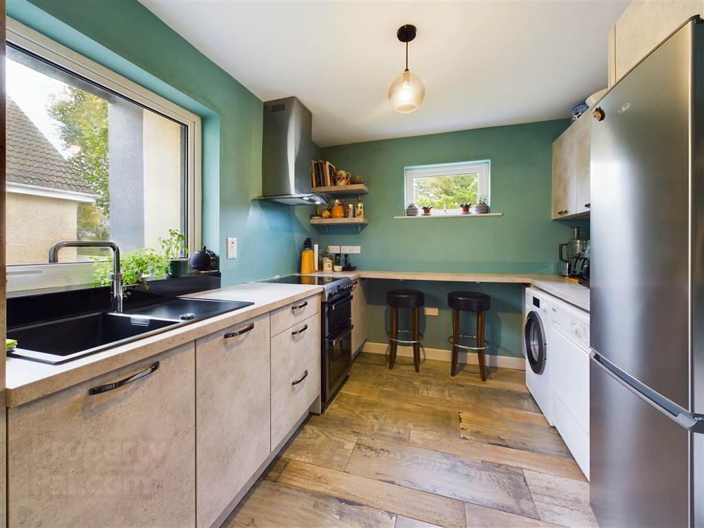 property description image
