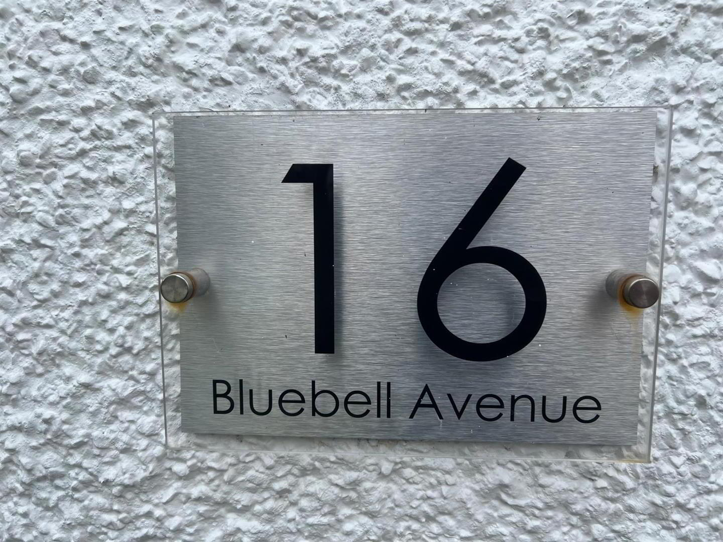 16 Bluebell Avenue