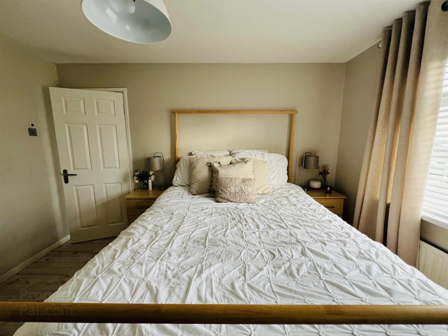 16 Bluebell Avenue 13 of 20