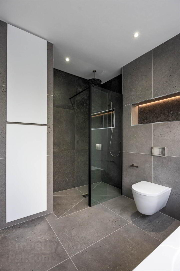 2 Kintyre Avenue 26 of 38