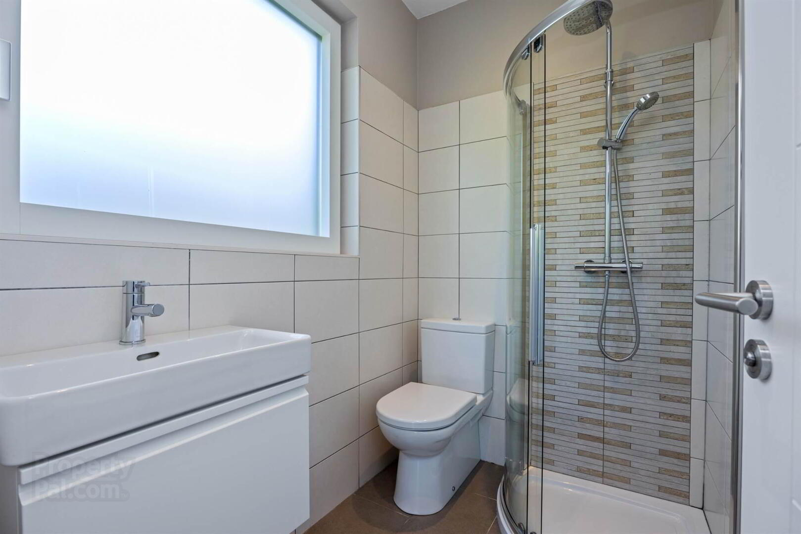 2 Kintyre Avenue 21 of 38
