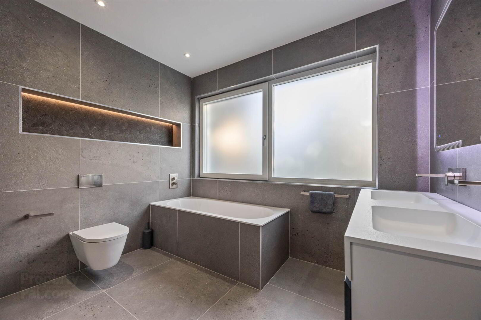 2 Kintyre Avenue 24 of 38