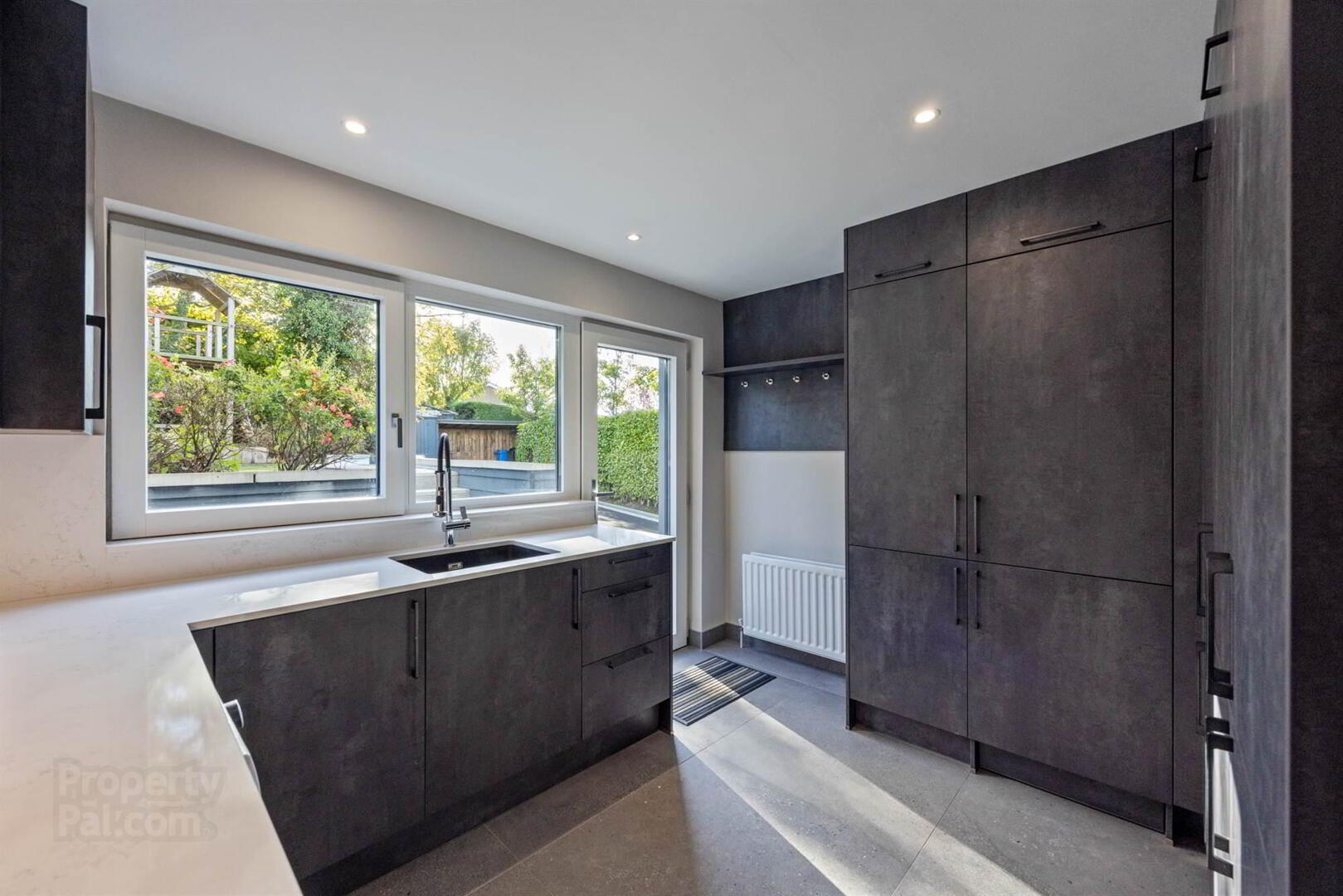 2 Kintyre Avenue 8 of 38