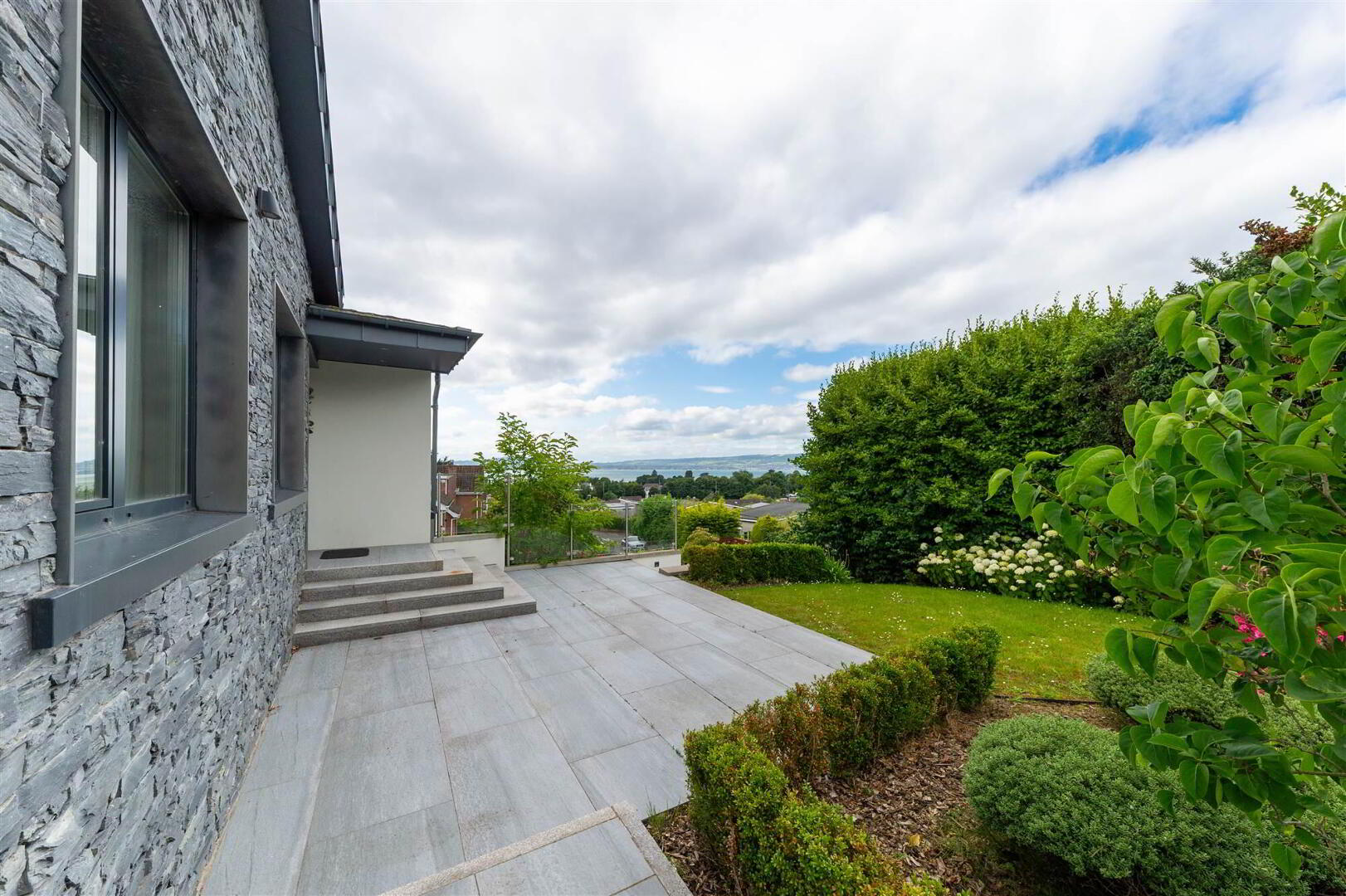 2 Kintyre Avenue 12 of 112