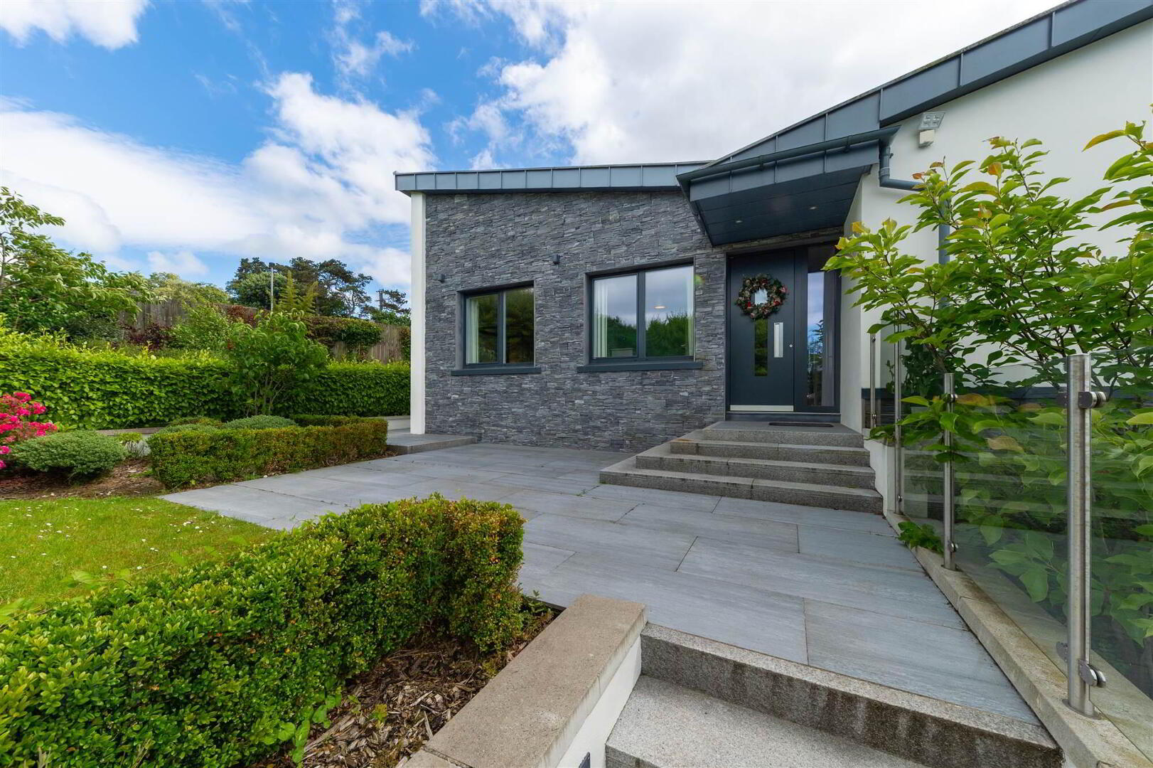2 Kintyre Avenue 10 of 112