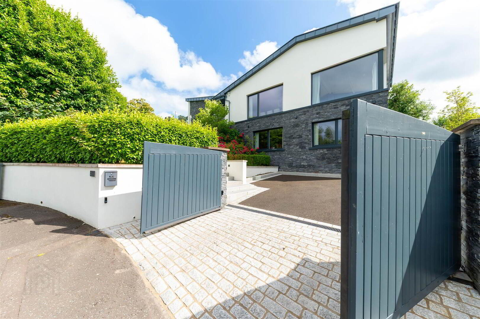 2 Kintyre Avenue 7 of 112