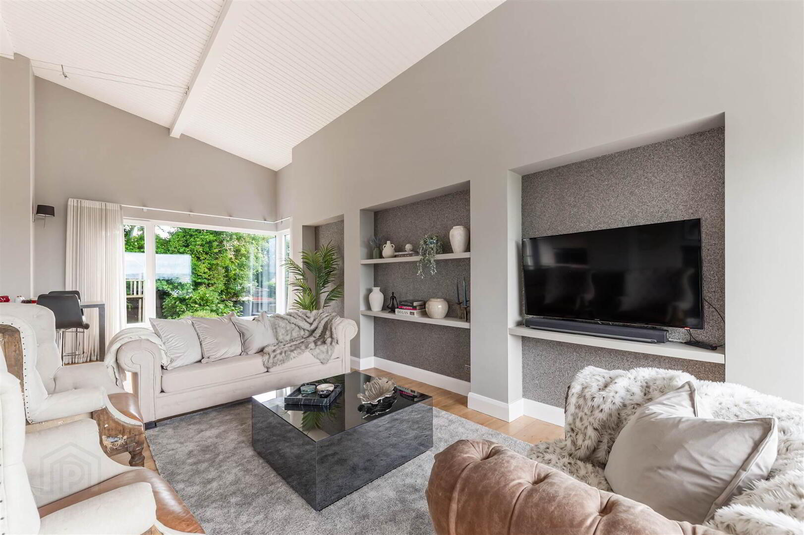 2 Kintyre Avenue 32 of 112